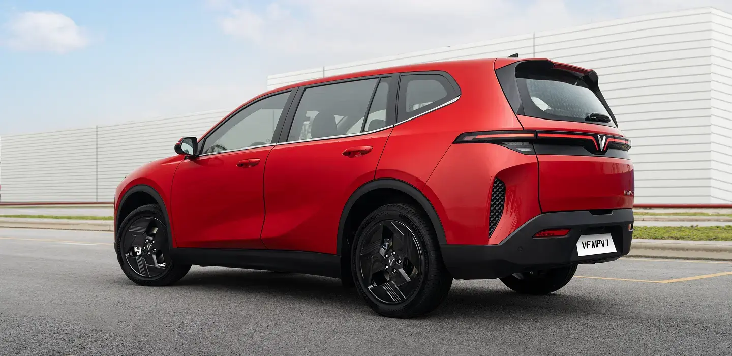 Mặt trước xe VF MPV 7